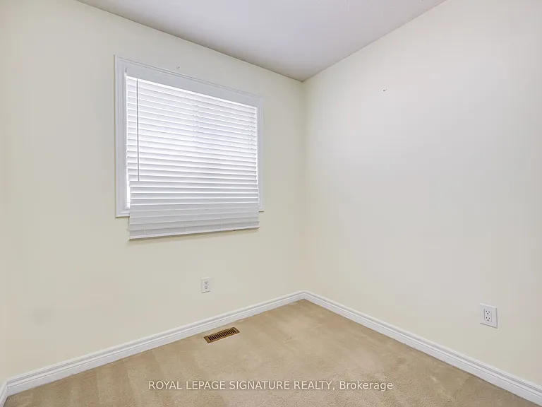 44 Selby Dr — Photo 32