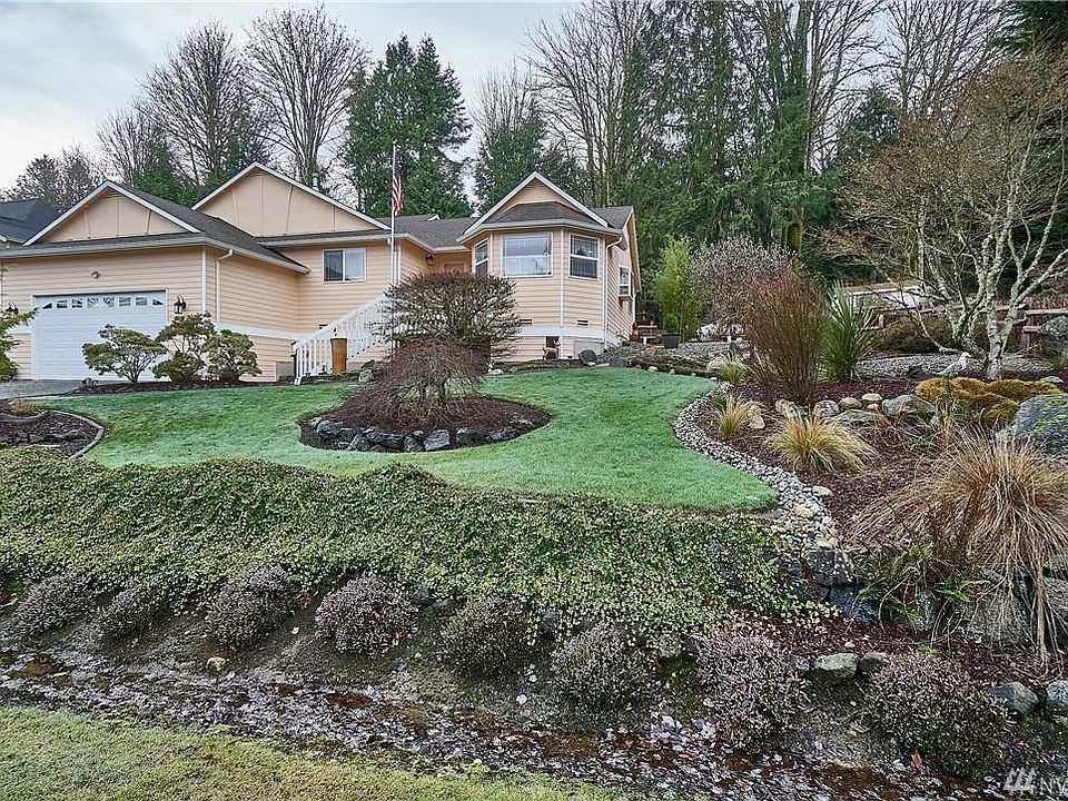 1st image of 6201 NE Blakewood Ct