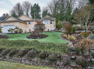 6201 NE Blakewood Ct, Kingston, WA 98346