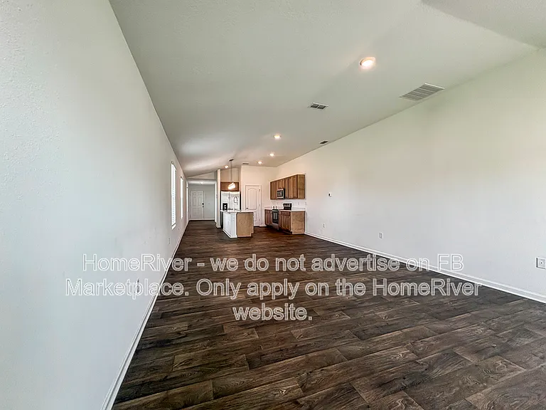 4271 Quaking St — Photo 10