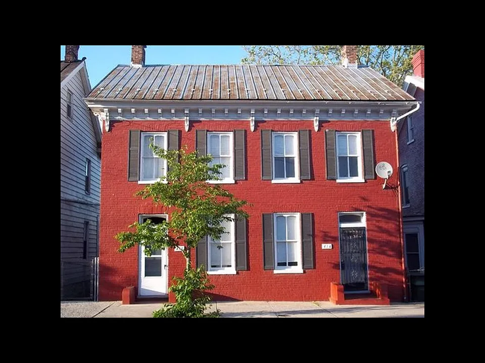 414 W Franklin St