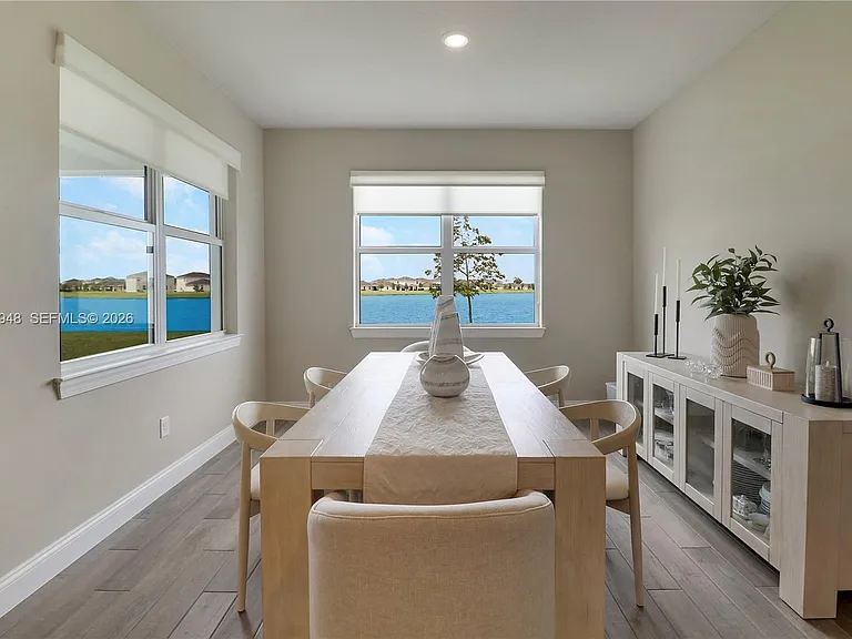 6489 NW Cloverdale Ave — Photo 10