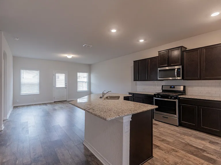 9819 Bratten Rise — Photo 6