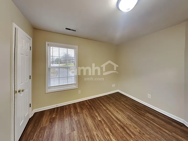 2321 Devonshire Dr — Photo 14