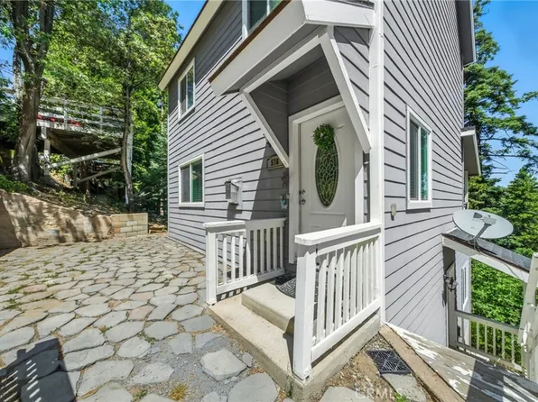 576 Rose Ln, Twin Peaks, CA 92391