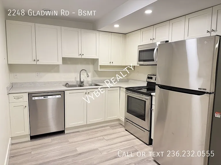 2248 Gladwin Rd #BASEMENT — Photo 2