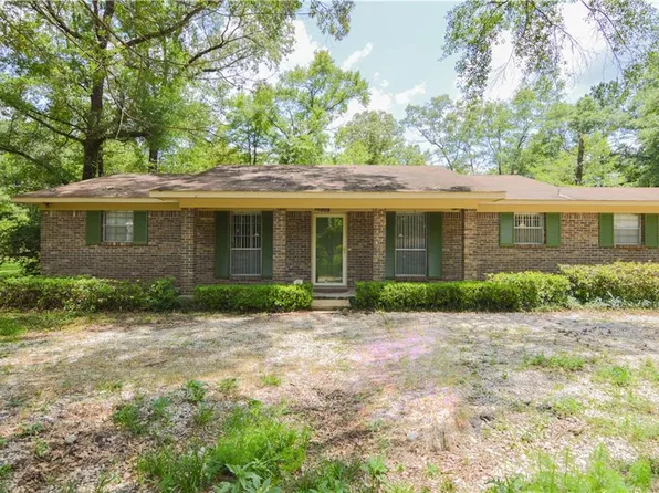 175 Salco Rd E, Axis, AL 36505