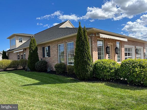 5th image of 659 Tudor Dr