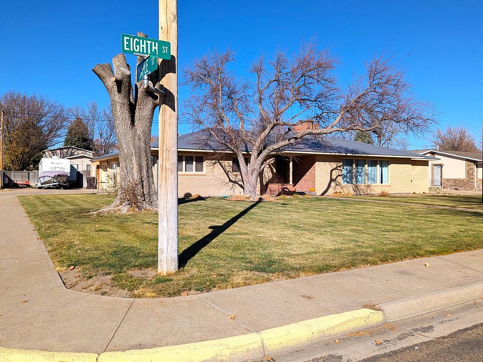 1st image of 322 W 8th St
