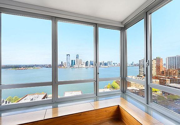 4th image of 30 Little West St #21AB