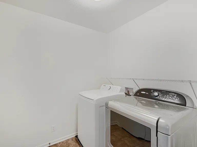 10875 E 28th Pl — Photo 22