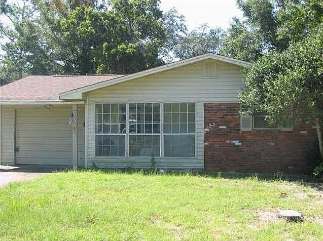 1st image of 205 Alden Dr