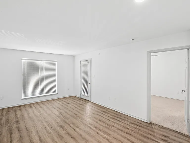 13695 Goldmark Dr — Photo 14