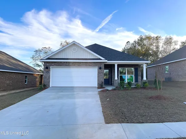 17881 Kelso Dr, Diberville, MS 39540