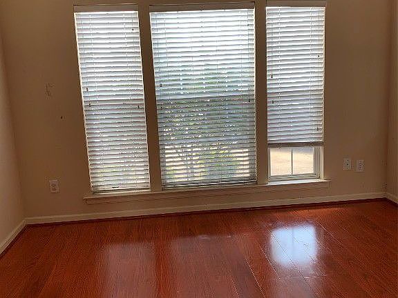 4th image of 9418 Bristlecone Dr