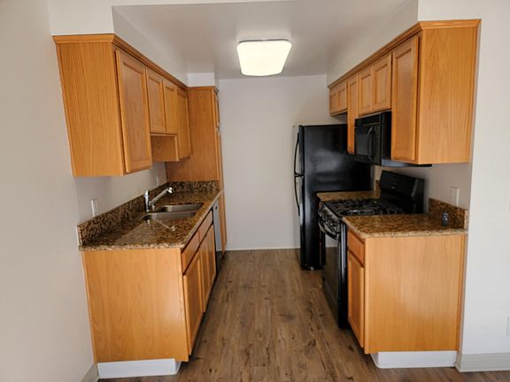 5th image of 3751 S Canfield Ave APT 202