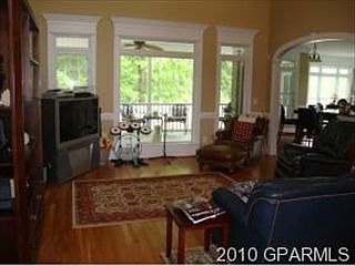 3rd image of 1029 Scarlet Oak Dr