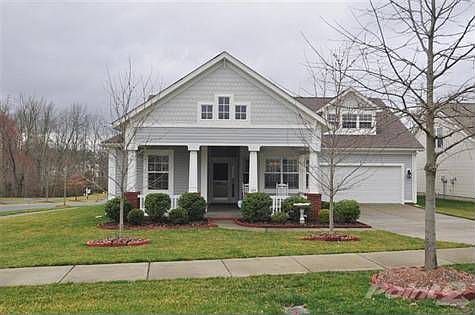 Lots of Curb Appeal!