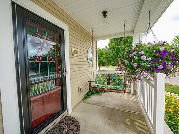 3rd image of 1713 Harbour Mist Dr