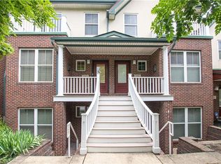 1989 W 58th St, Cleveland, OH