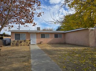 38714 3rd St E, Palmdale, CA 93550