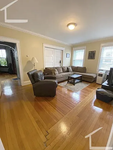 49 Ridgemont St Photo 1