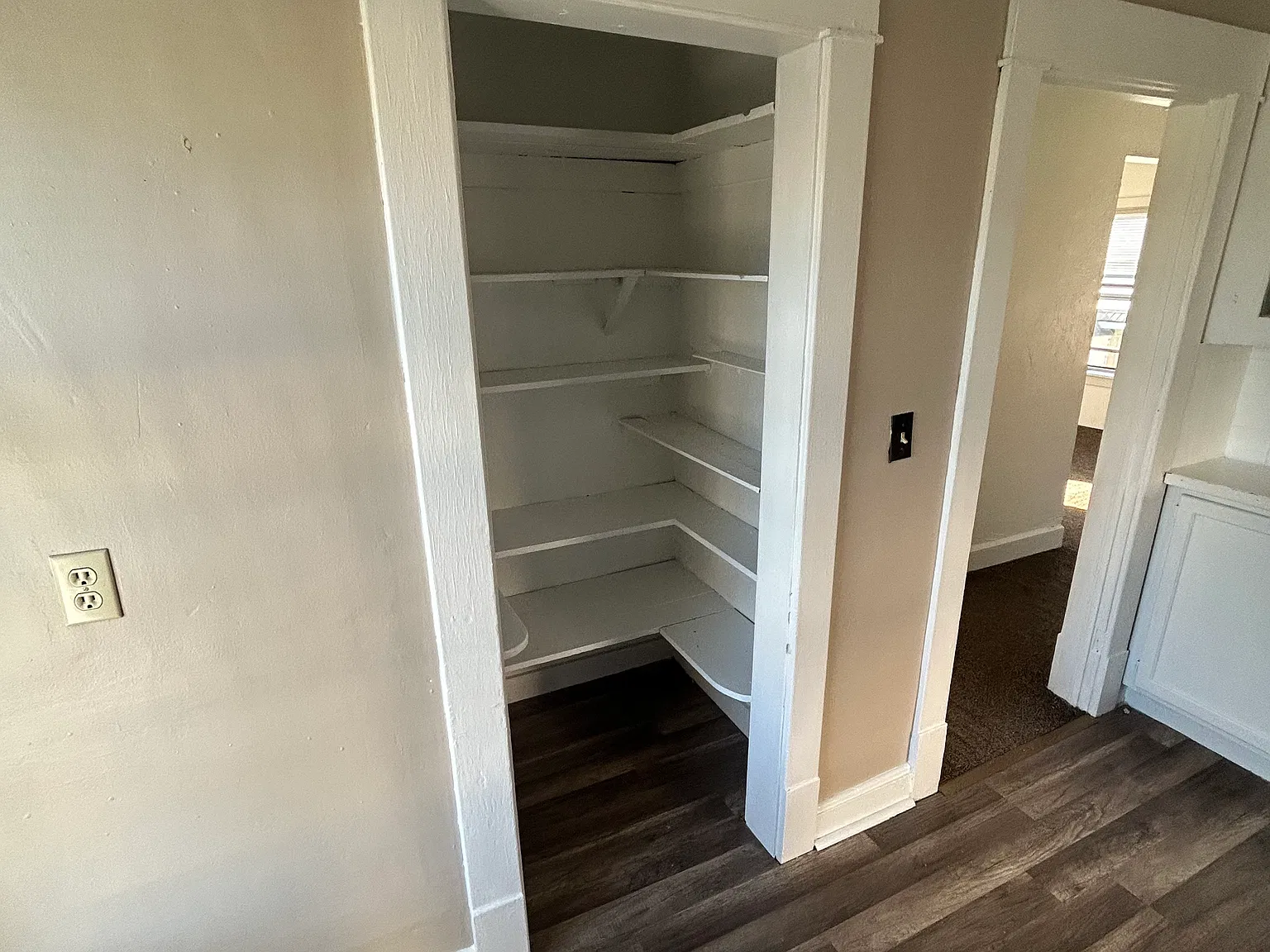 1 bed, $900 — Photo 3