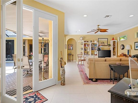 5th image of 1000 Carolina Cir SW