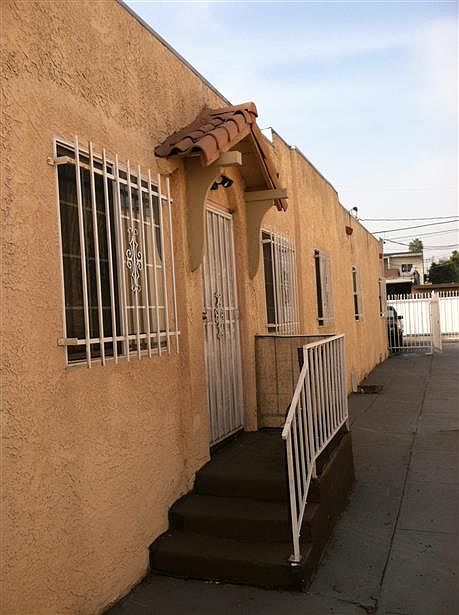 1st image of 11217 S Figueroa St