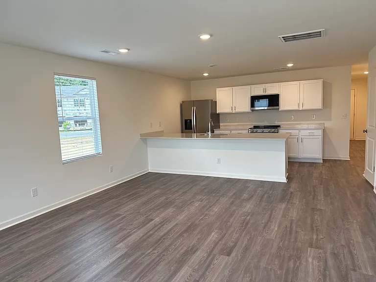 2445 Brookville Dr #B — Photo 10