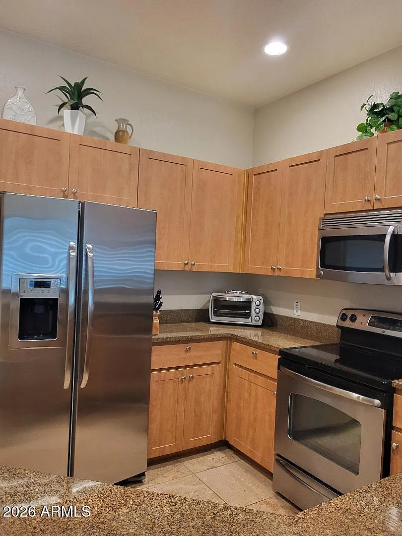 2 bed, 1234 sqft, $2,300 — Photo 3