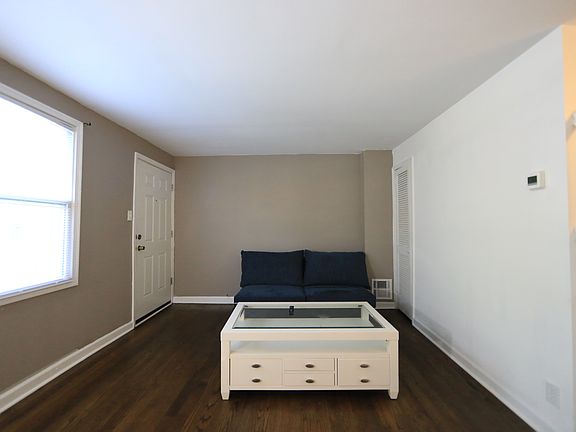 4th image of 109 Birch Ave