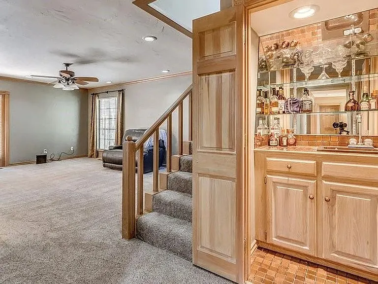 1408 Fox View Ct — Photo 9