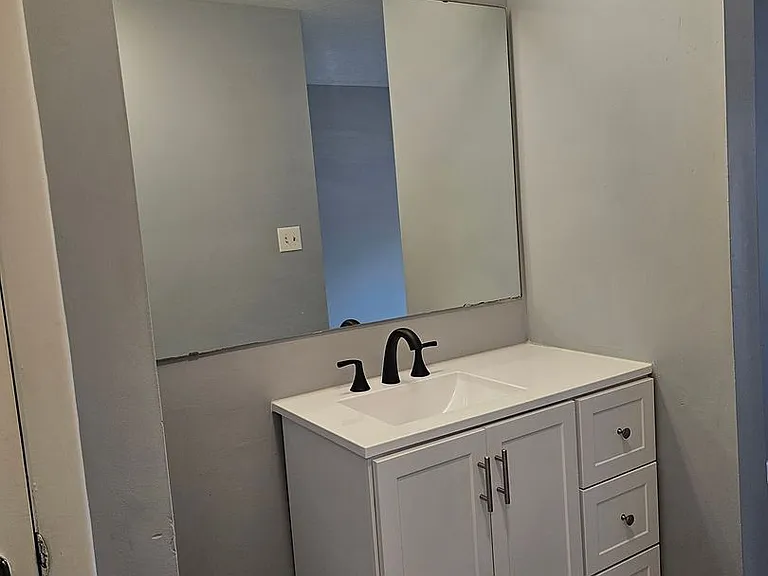 672 Bartons Landing Pl #1 — Photo 10