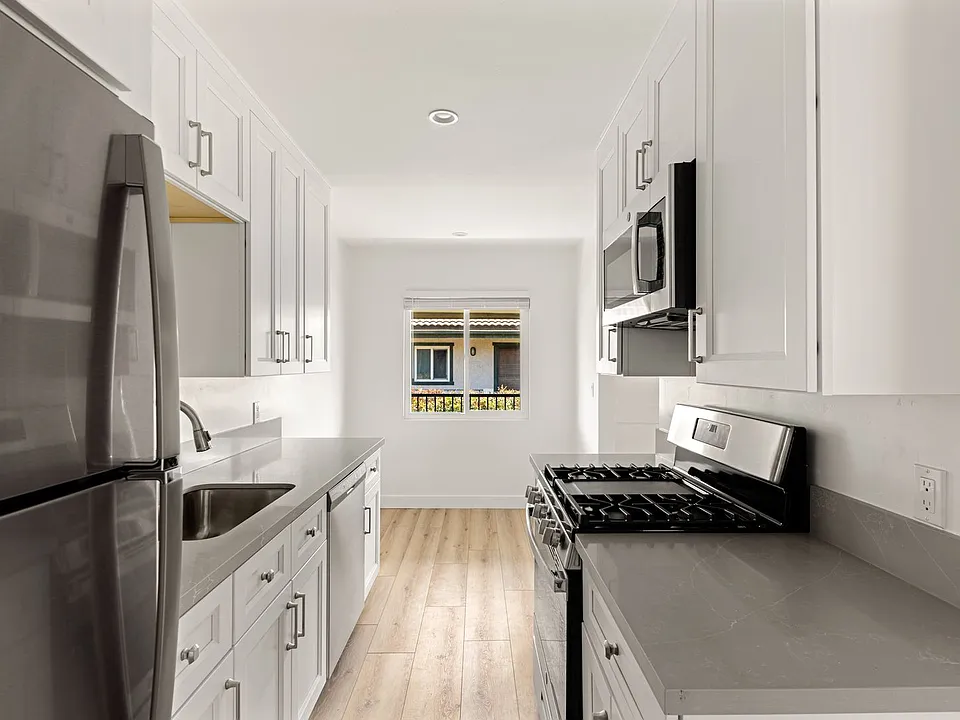 4055 Utah St #3