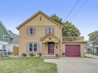 906 E Franklin St, Appleton, WI 54911