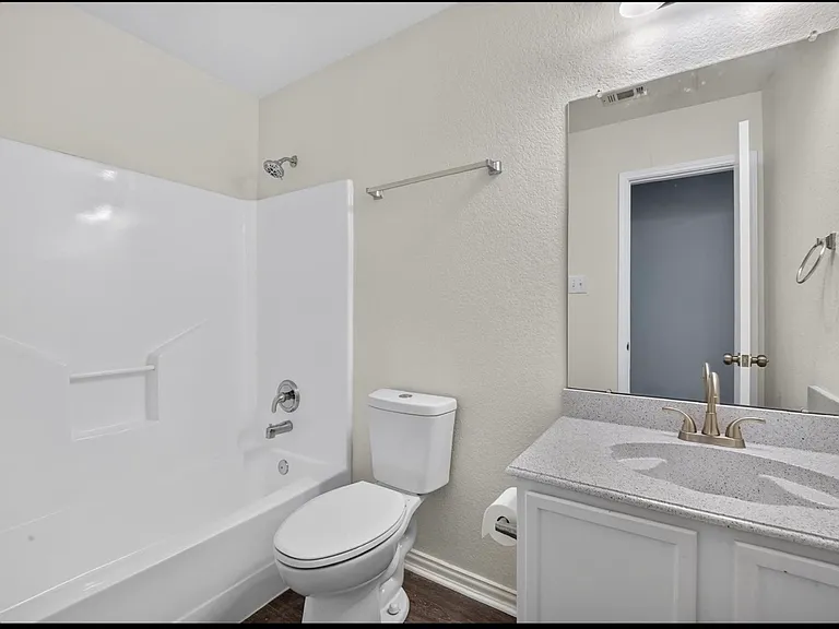 9605 Woodrow Wilson Dr — Photo 7