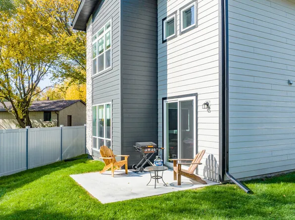 Delaware 802, 802 Delaware Ave #102, Ames, IA 50014