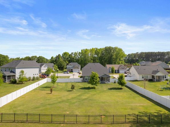 205 Arbor Woods Ln, Piedmont, SC 29673