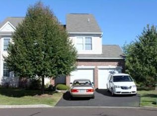 107 Rampart Pl, Maple Glen, PA 19002