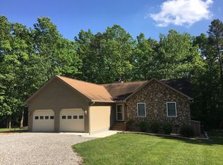 911 Goosepond Rd, Monterey, TN 38574