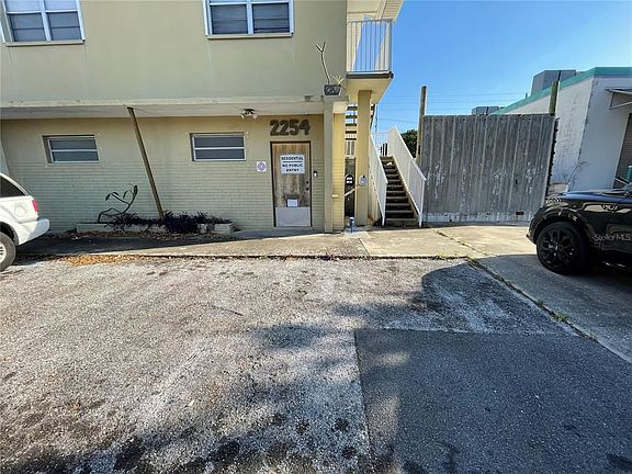3rd image of 2254 16th. Ave N