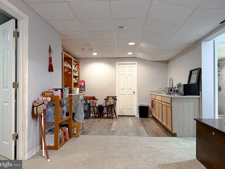 23118 Silverberry Way — Photo 45