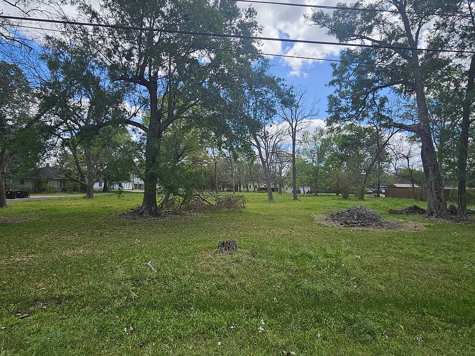 2nd image of 0 Lee St