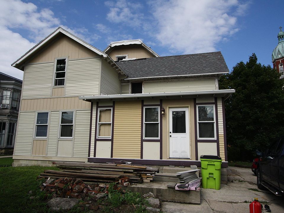 2nd image of 946 N Jefferson St