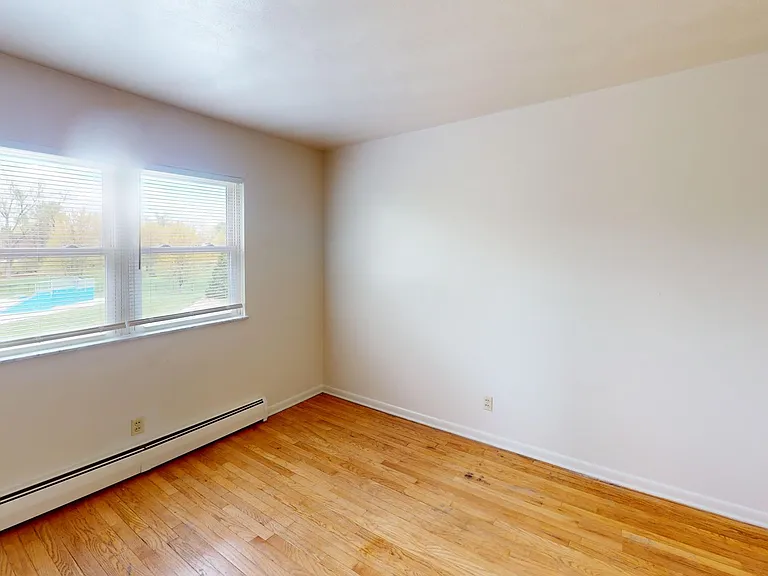 Parkside Apartments — Photo 10