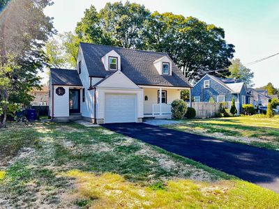 50 Pilgrim Road, Bridgeport, CT, 06610