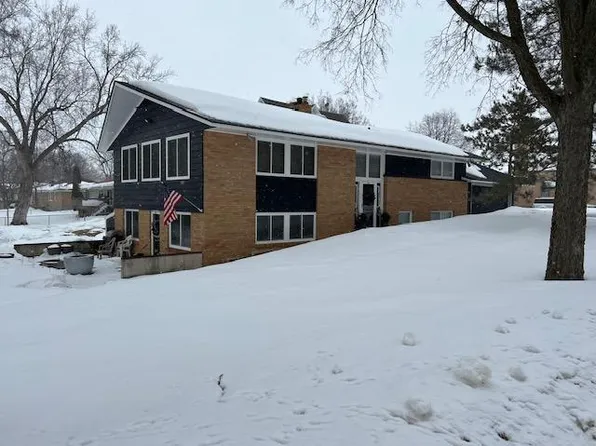 601 N Armstrong Ave, Litchfield, MN 55355