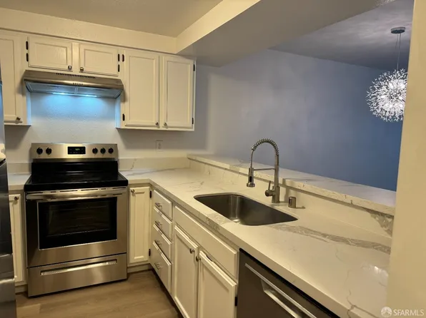 855 La Playa St APT 154, San Francisco, CA 94121