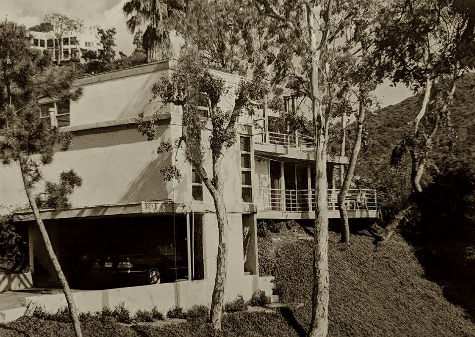 1st image of 1068 Hanley Ave